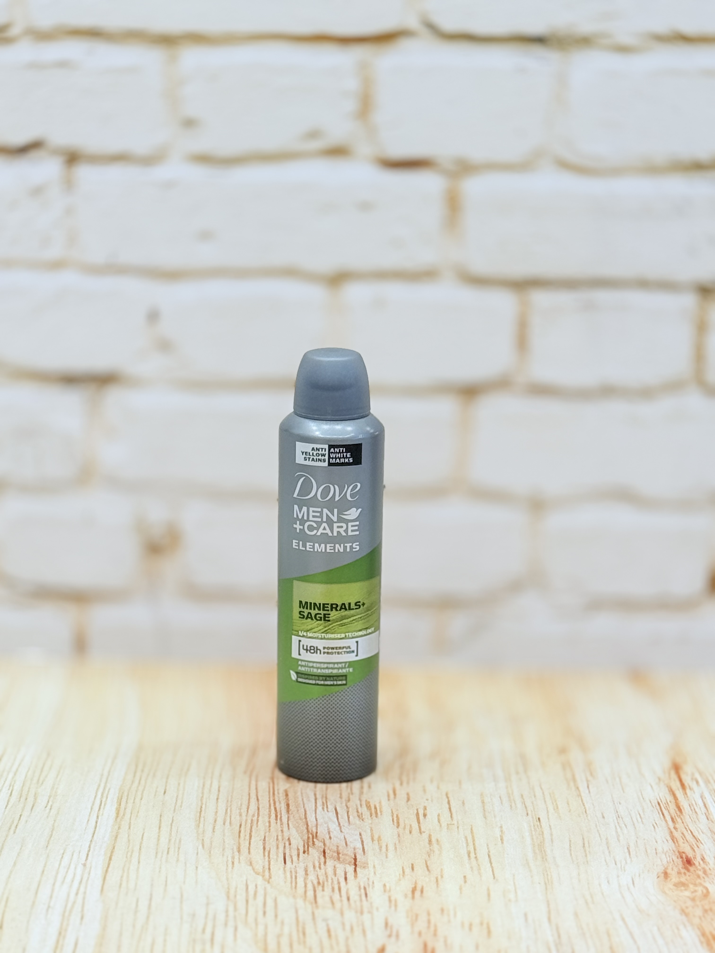 اسپری برند Doveرایحه MINERALS+SAGE