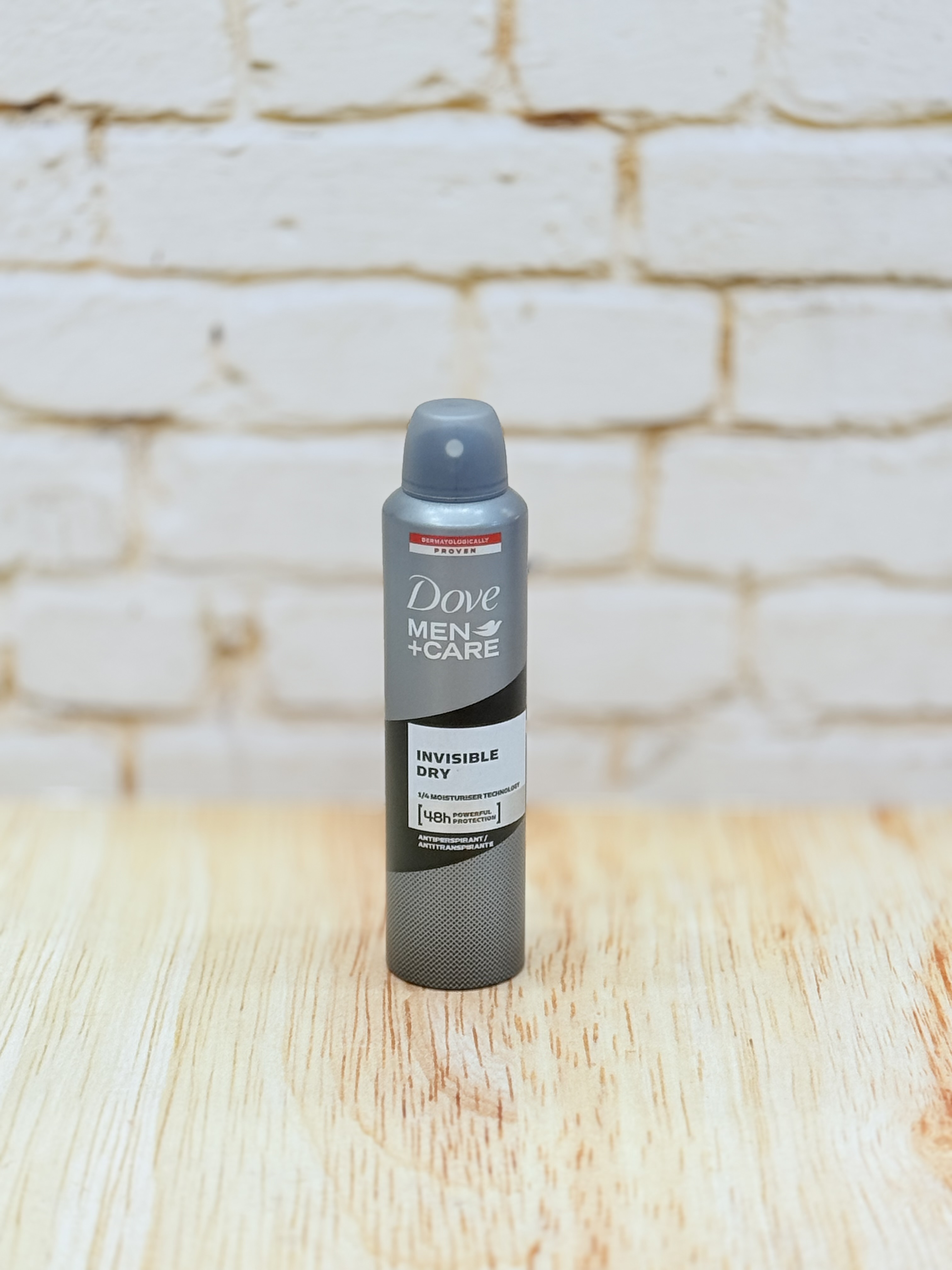 اسپری برند Doveرایحه INVISIBLE DRY